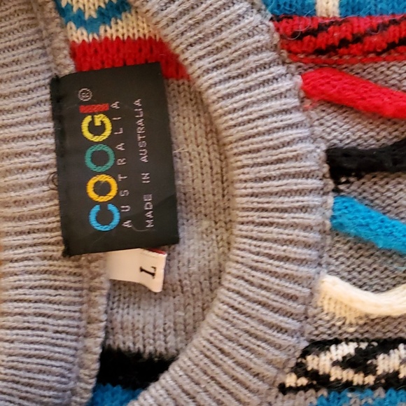 Coogi. Flash $259 - Picture 2 of 7